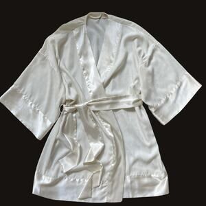 Victoria’s Secret Vintage Ivory Satin Robe | Kimono Style, Bridal, Gold Label OS